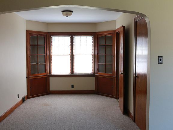 2nd image of 303 Hillcrest Ave