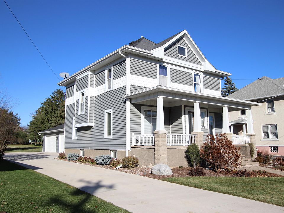1104 Main St, Lomira, WI 53048 Zillow