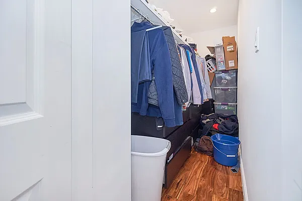 Rented by Keller Williams NYC | media 22