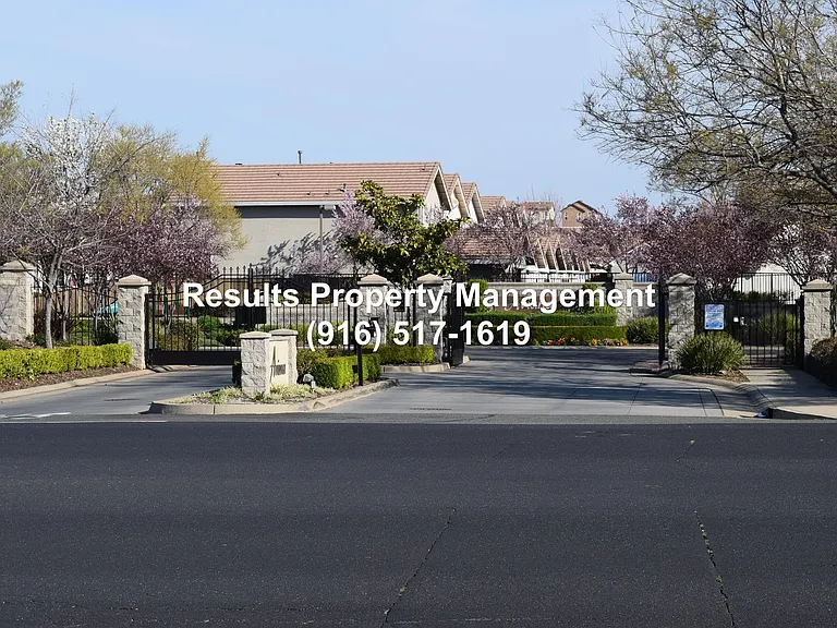 3488 Apollo Cir — Photo 16