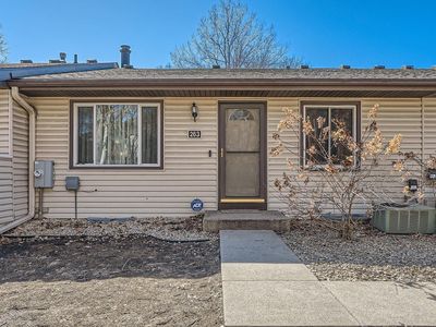 263 River Woods Ln, Burnsville, MN, 55337