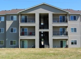 1616 20th Ave NW APT 301, Minot, ND 58703
