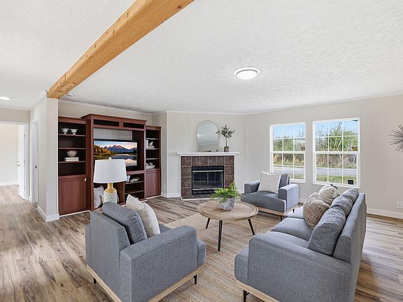 4th image of 4024 Smith Ln