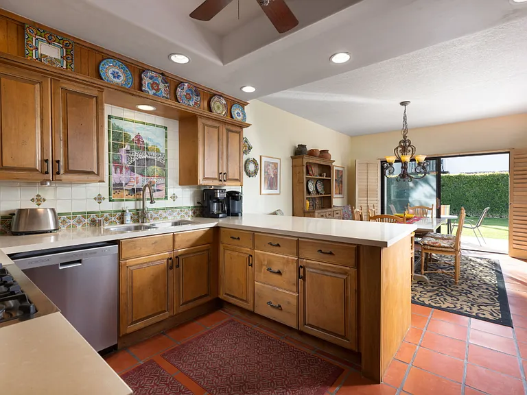 77309 Avenida Fernando — Photo 26