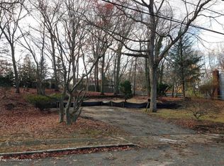 7 Emma Dr, Ocean, NJ 07712