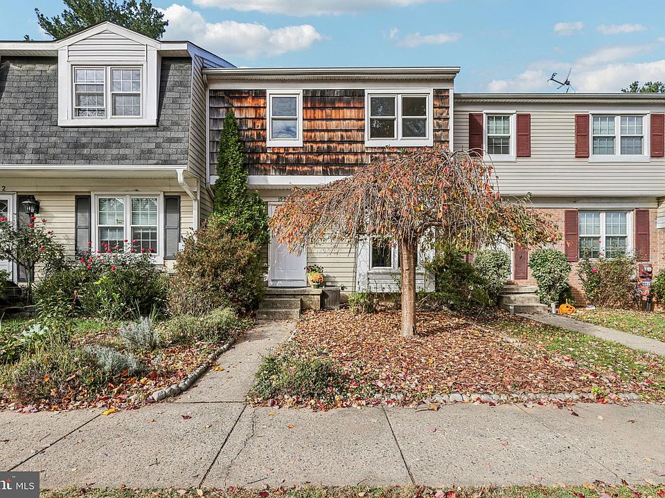 1st image of 19924 Wyman Way