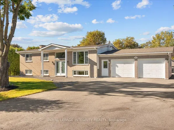 3073 Old Montreal Rd, Ottawa, ON K4C 1A9