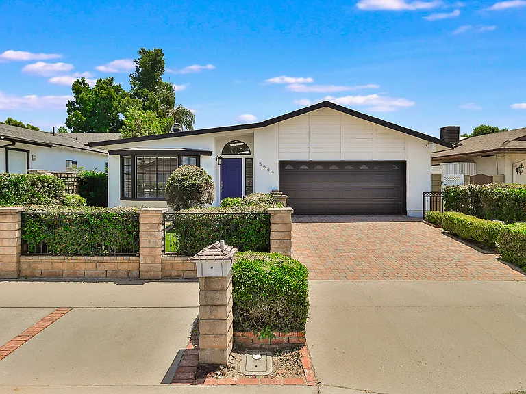 5664 E Bloomfield St — Photo 4