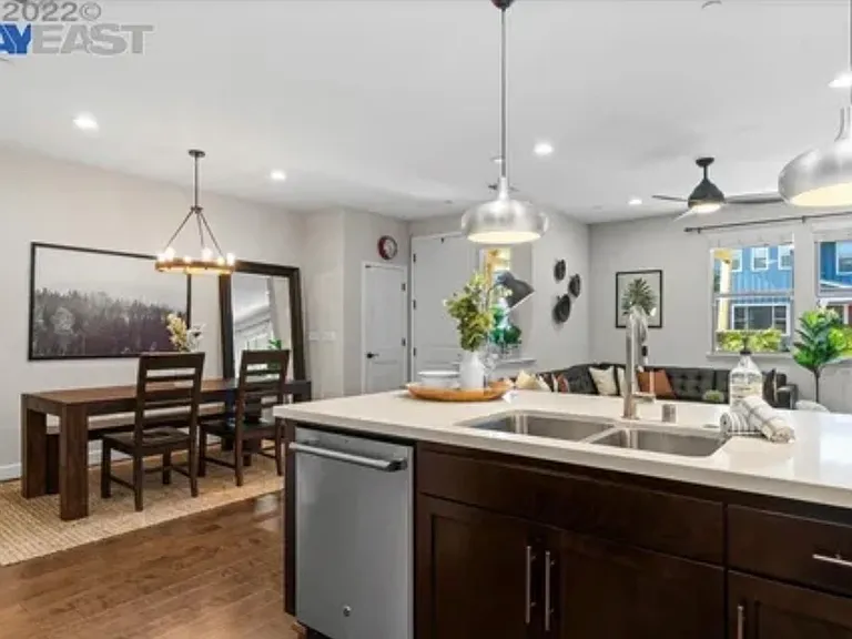 271 Fennel Way — Photo 45