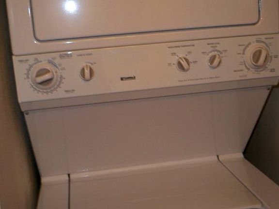 2nd image of W241N2567 E Parkway Meadow Cir
