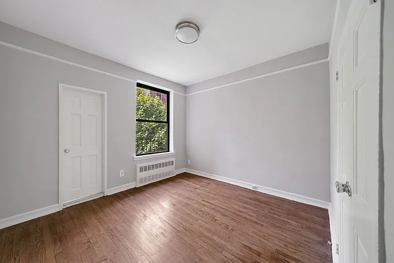 Building Photo - 514 E 88th St #4-C