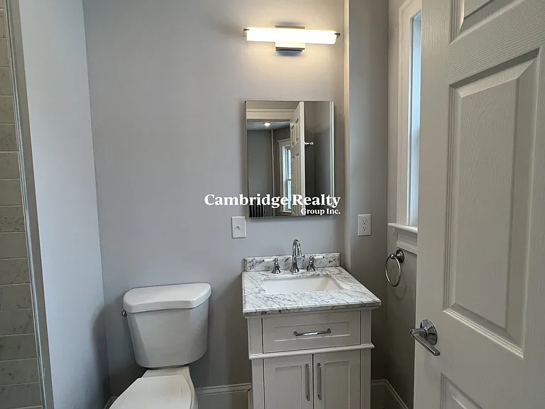 11 Burnham St #2T — Photo 21