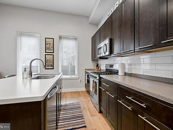 5th image of 1623 Ridge Ave #1