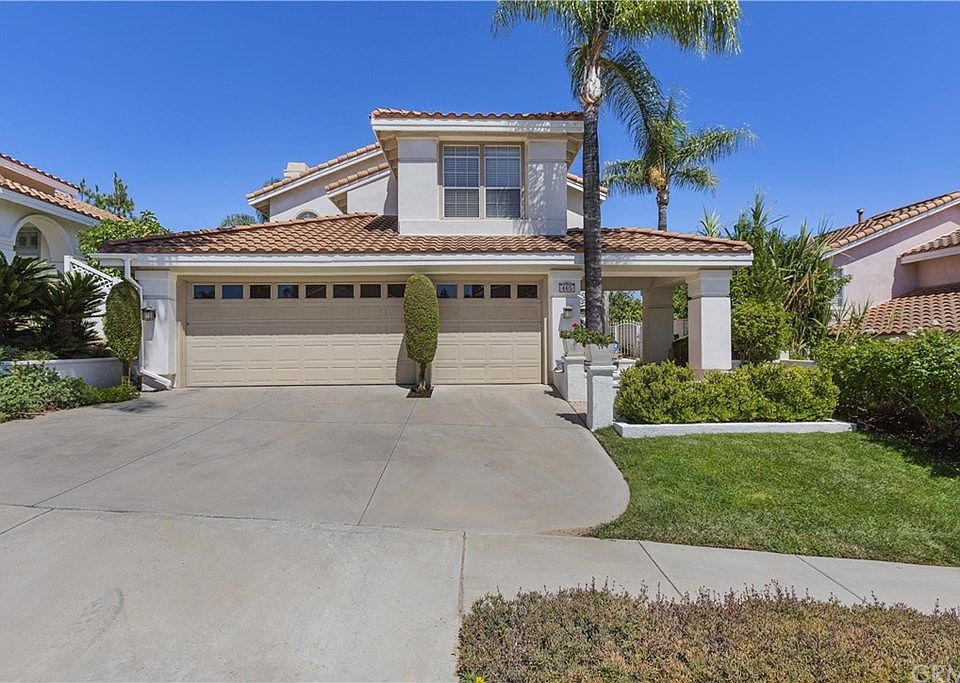 1st image of 465 Sloan Dr