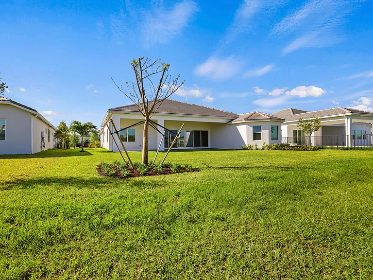 14823 Wildwood Cir — Photo 57