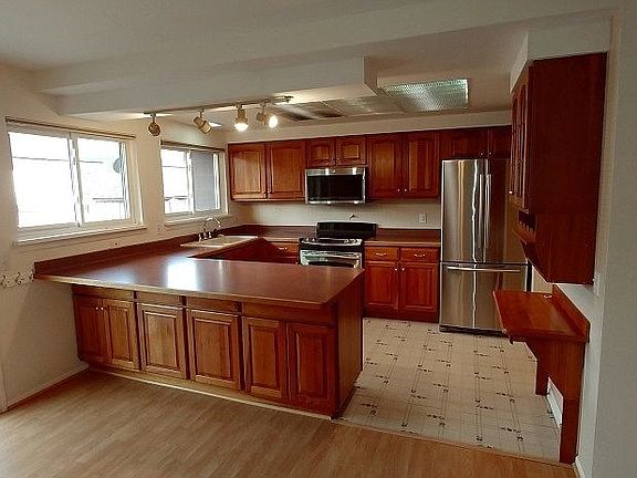 4th image of 83 New Wickham Dr