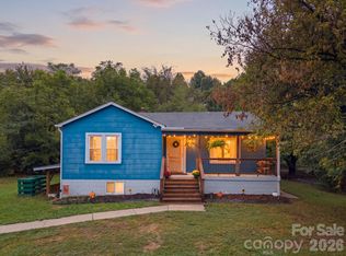 178 Collins Dr, Clyde, NC 28721