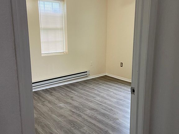 4th image of 184 Hazel St #2287314482