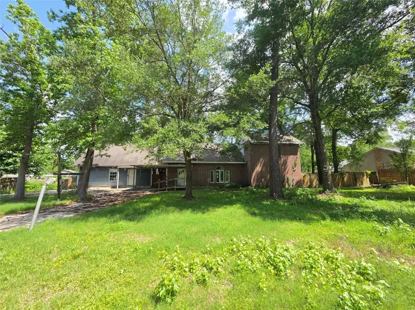 12222 Oak Hollow Ln, Pinehurst, TX 77362