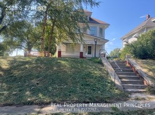2528 S 17th St, Saint Joseph, MO 64503