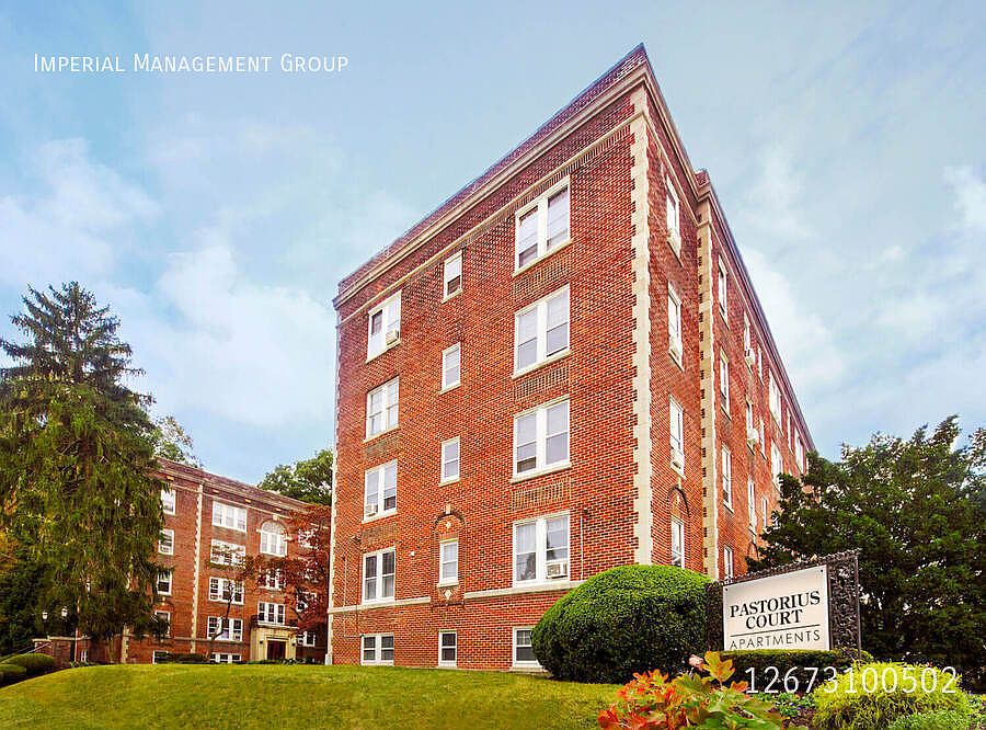 1st image of 6600 Lincoln Dr APT B4