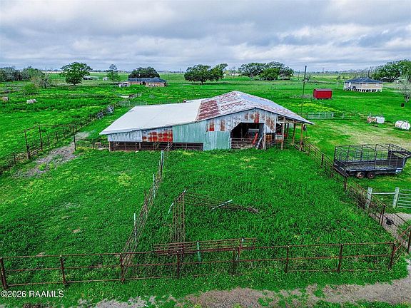 5th image of W Liberty Farm Rd