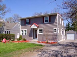 3469 Wallace Dr, Grand Island, NY 14072