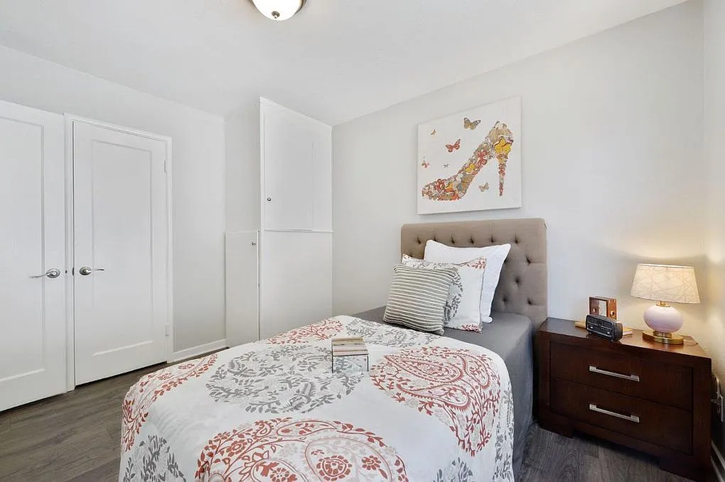 2 bed, 768 sqft, $3,400 — Photo 4
