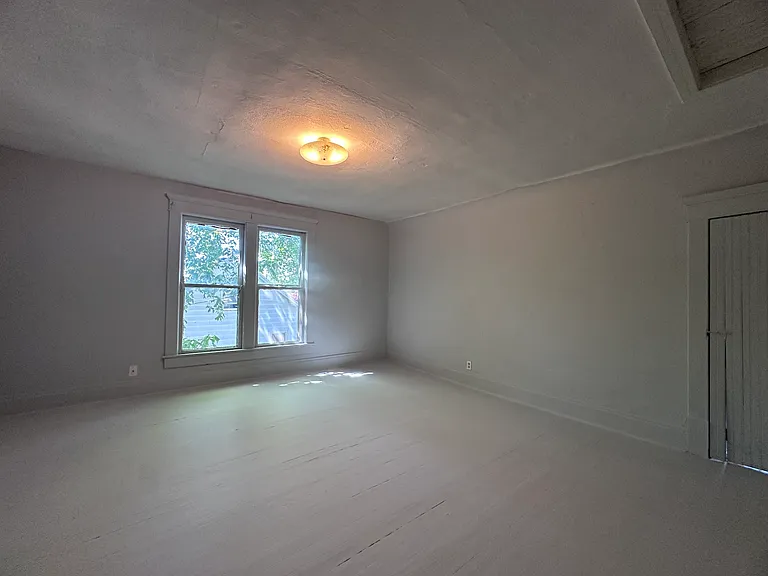 215 Cook St — Photo 9