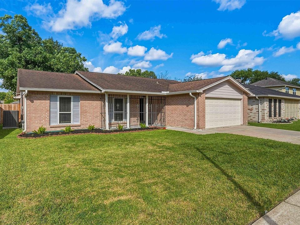 1st image of 10514 Long River Dr