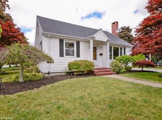 1039 Monmouth St, New Bedford, MA 02745