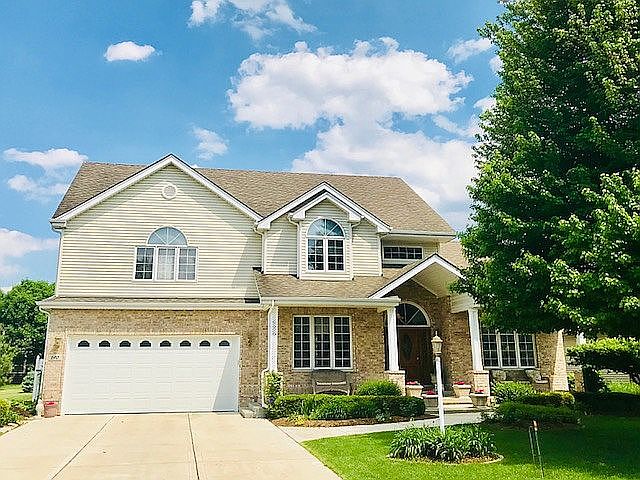 1st image of 190 Barrington Dr