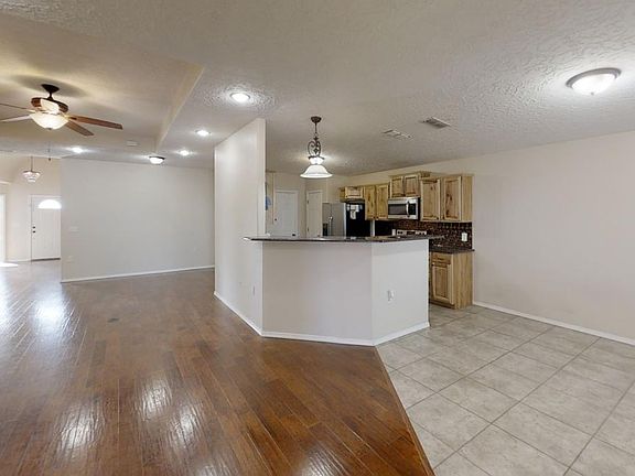 2nd image of 1904 Dillon Wood Dr
