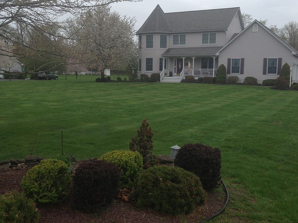 1st image of 16 Twin Island Cir