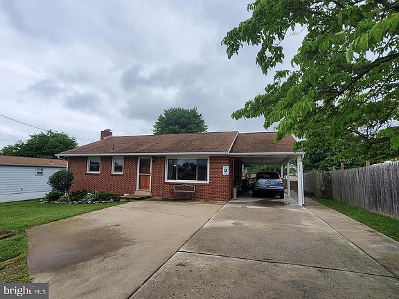 3rd image of 305 1st St