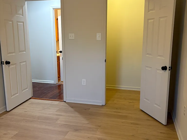 610 Brentwood Ct — Photo 24