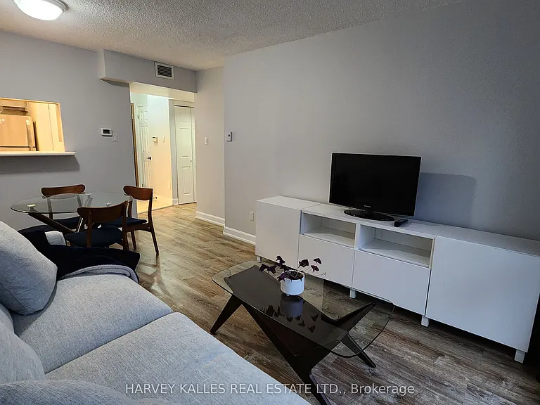 7 Broadway Ave #211 — Photo 5