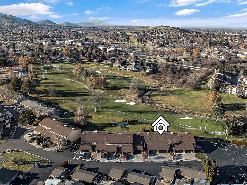 1st image of 450 Greenbrook Pl