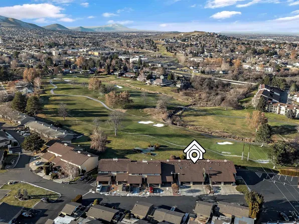 450 Greenbrook Pl, Richland, WA 99352