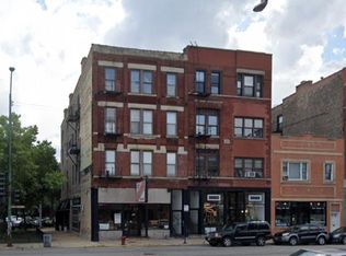 1313 W Grand Ave #3R, Chicago, IL 60642