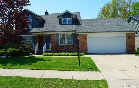 2nd image of 53359 Andrew Cir