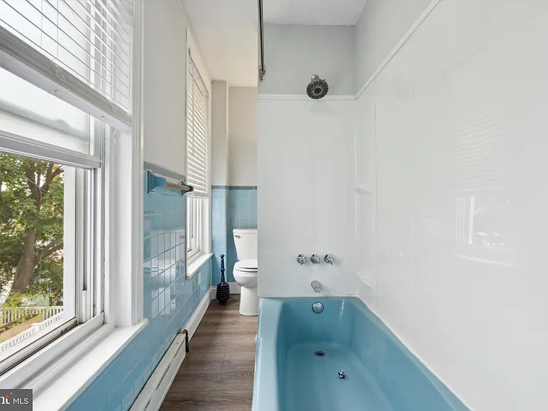 192 Dupont St #2 — Photo 13