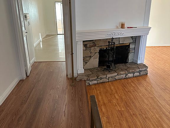 4th image of 503 S Vicki Ln