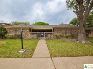307 King Arthur St, Victoria, TX 77904