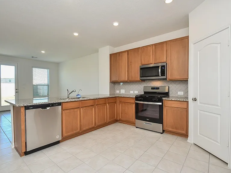 8138 Leisure Point Dr — Photo 10