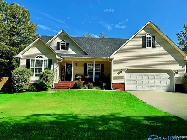 122 Weatherly Ave, Albertville, AL 35950