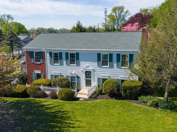 2451 Cypress Dr, Lancaster, PA 17602