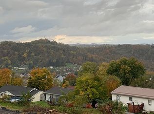 315 March Ln, Morgantown, WV 26508