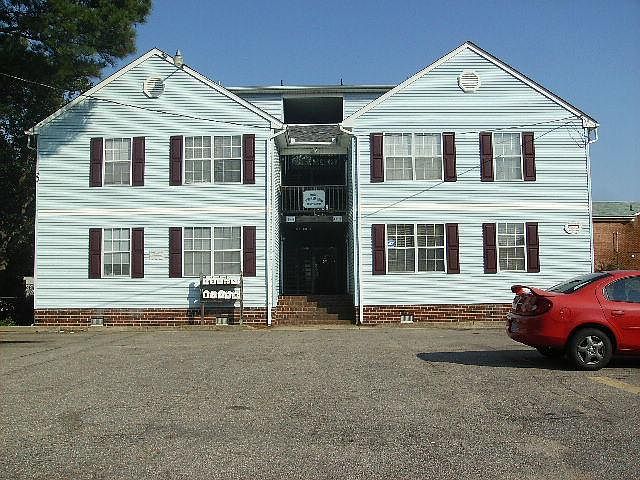 1st image of 9624 2nd Bay St #2