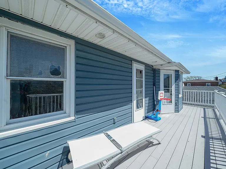 quiet rear deck